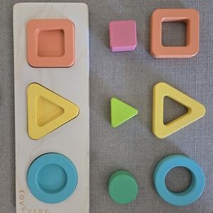 Lovevery Geometric Shape Sorting Toy